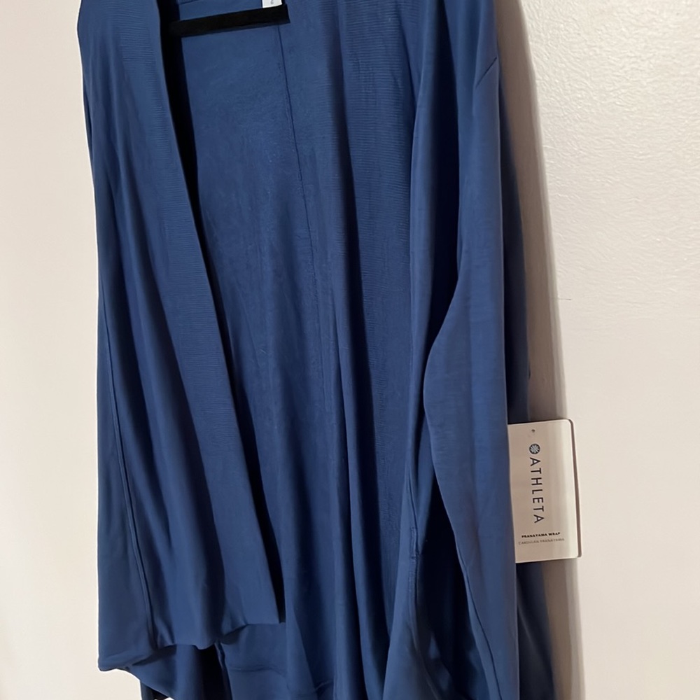 Athleta PRANAYAMA RESTORE WRAP - Picture 3 of 8